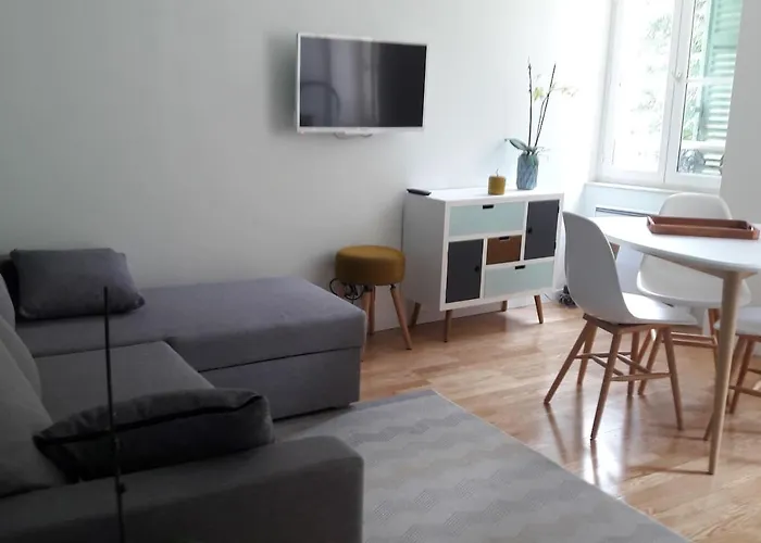 Un Lumineux Au Parc Beaumont *